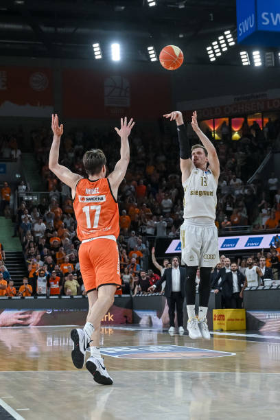 西联赛中就 西联赛中就