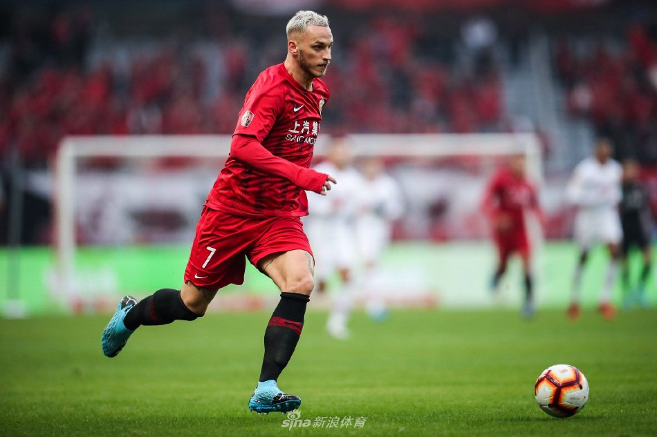 这是辽宁队 这是辽宁队