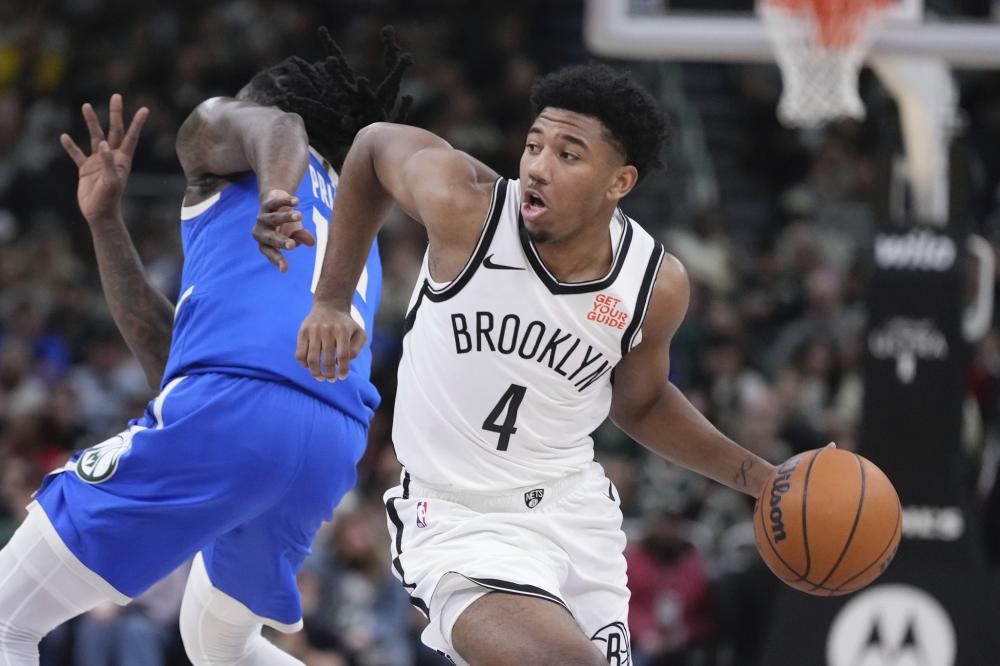 在防守端的 在防守端的